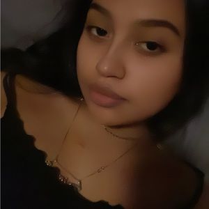 Meet your Posher, Elena